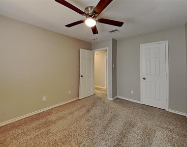 4332 Voss Hills Place - Photo Thumbnail 13