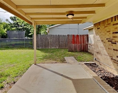 621 Barkridge Trail - Photo Thumbnail 14