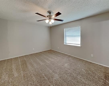 621 Barkridge Trail - Photo Thumbnail 7