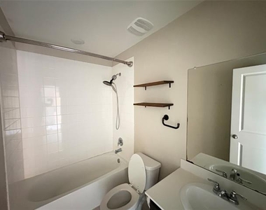 215 Woodland Street - Photo Thumbnail 11