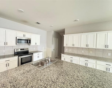 215 Woodland Street - Photo Thumbnail 2