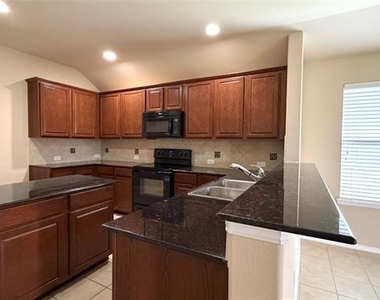 2774 Waterfall Drive - Photo Thumbnail 12