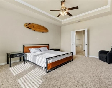 14829 Star Creek Drive - Photo Thumbnail 10