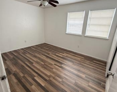 6067 Milton Street - Photo Thumbnail 9