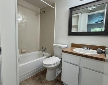 6067 Milton Street - Photo Thumbnail 4