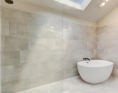 6915 Clearhaven Drive - Photo Thumbnail 18