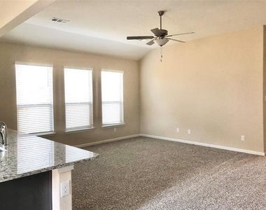 305 Turquoise Lane - Photo Thumbnail 2
