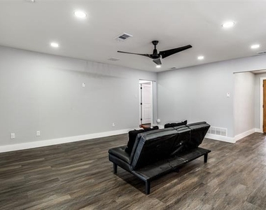 830 Bordner Drive - Photo Thumbnail 8