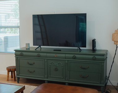 1432 W Emerald Avenue - Photo Thumbnail 3