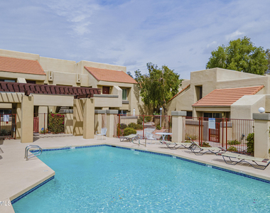 1432 W Emerald Avenue - Photo Thumbnail 20