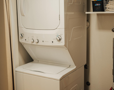 1432 W Emerald Avenue - Photo Thumbnail 7