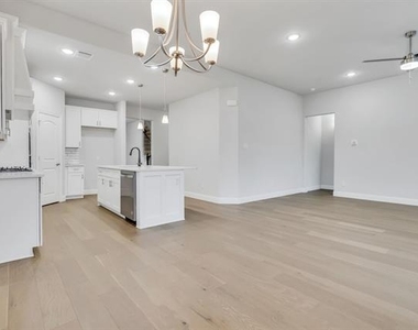 4857 Purlieu Drive - Photo Thumbnail 15