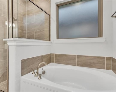 4857 Purlieu Drive - Photo Thumbnail 23