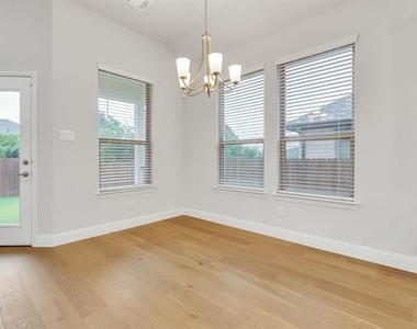 4857 Purlieu Drive - Photo Thumbnail 14