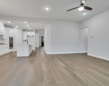 4857 Purlieu Drive - Photo Thumbnail 19