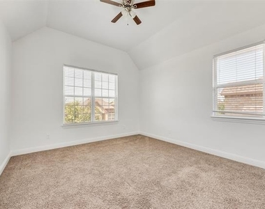 10409 Jackson Hole Lane - Photo Thumbnail 7