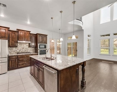 10409 Jackson Hole Lane - Photo Thumbnail 11