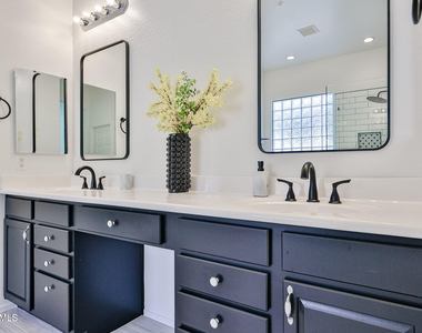 30870 N 125th Drive - Photo Thumbnail 26