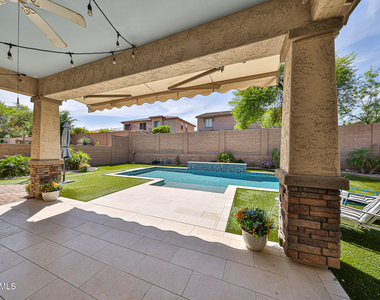 30870 N 125th Drive - Photo Thumbnail 34