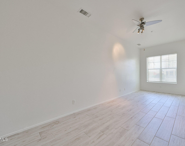30870 N 125th Drive - Photo Thumbnail 20