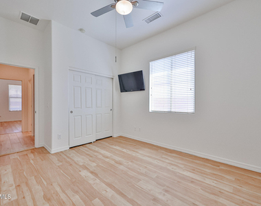 30870 N 125th Drive - Photo Thumbnail 19