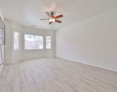 30870 N 125th Drive - Photo Thumbnail 23
