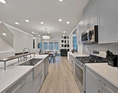 3320 Norris Street - Photo Thumbnail 5