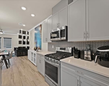 3320 Norris Street - Photo Thumbnail 7