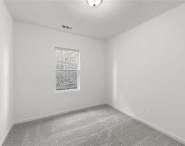 783 Camden Drive - Photo Thumbnail 8