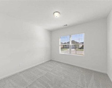 783 Camden Drive - Photo Thumbnail 4