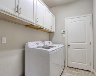 2601 Grouse Hollow Way - Photo Thumbnail 31