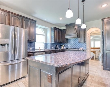 2601 Grouse Hollow Way - Photo Thumbnail 20