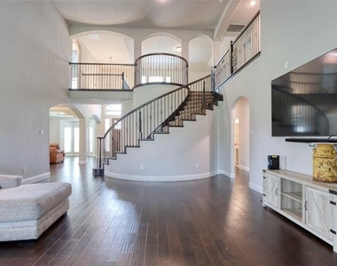 2601 Grouse Hollow Way - Photo Thumbnail 27