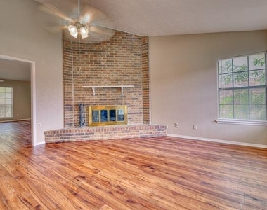 9314 Shipman Street - Photo Thumbnail 13