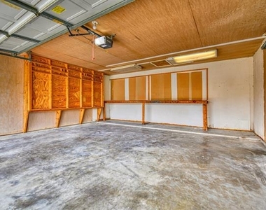 9314 Shipman Street - Photo Thumbnail 28