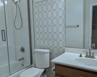 31612 N 23rd Avenue - Photo Thumbnail 16