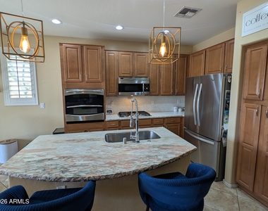 31612 N 23rd Avenue - Photo Thumbnail 3