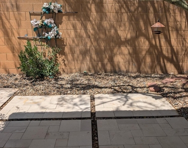 31612 N 23rd Avenue - Photo Thumbnail 12