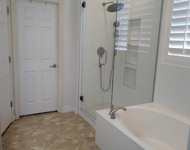31612 N 23rd Avenue - Photo Thumbnail 15