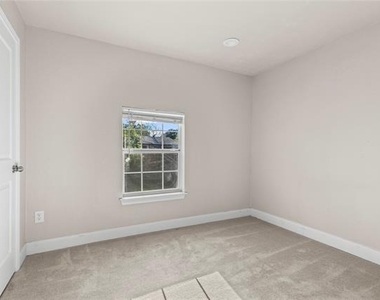 5517 Greenview Court - Photo Thumbnail 32
