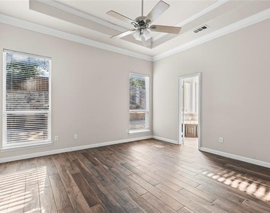 5517 Greenview Court - Photo Thumbnail 16