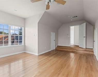 5517 Greenview Court - Photo Thumbnail 29