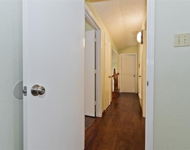 6014 Parkmeadow Drive - Photo Thumbnail 33