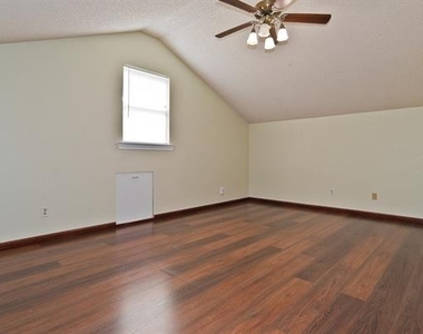 6014 Parkmeadow Drive - Photo Thumbnail 21