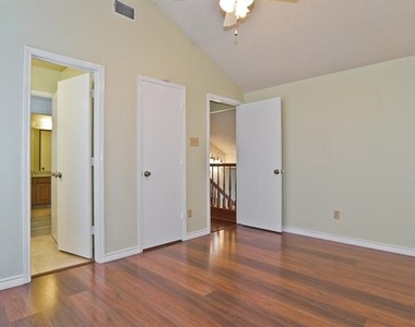 6014 Parkmeadow Drive - Photo Thumbnail 24