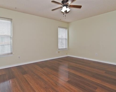 6014 Parkmeadow Drive - Photo Thumbnail 25