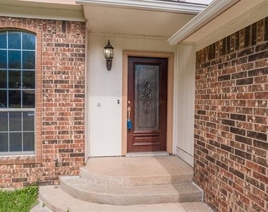 6014 Parkmeadow Drive - Photo Thumbnail 1