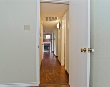 6014 Parkmeadow Drive - Photo Thumbnail 17