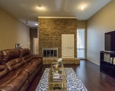3215 San Sebastian Drive - Photo Thumbnail 8