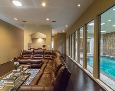 3215 San Sebastian Drive - Photo Thumbnail 5